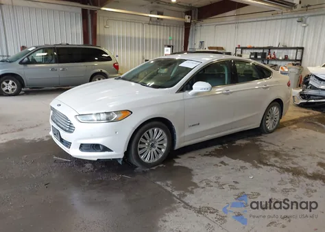 2013 Ford Fusion Hybrid Se z USA, uszkodzony, nr VIN 3FA6P0LU5DR219326